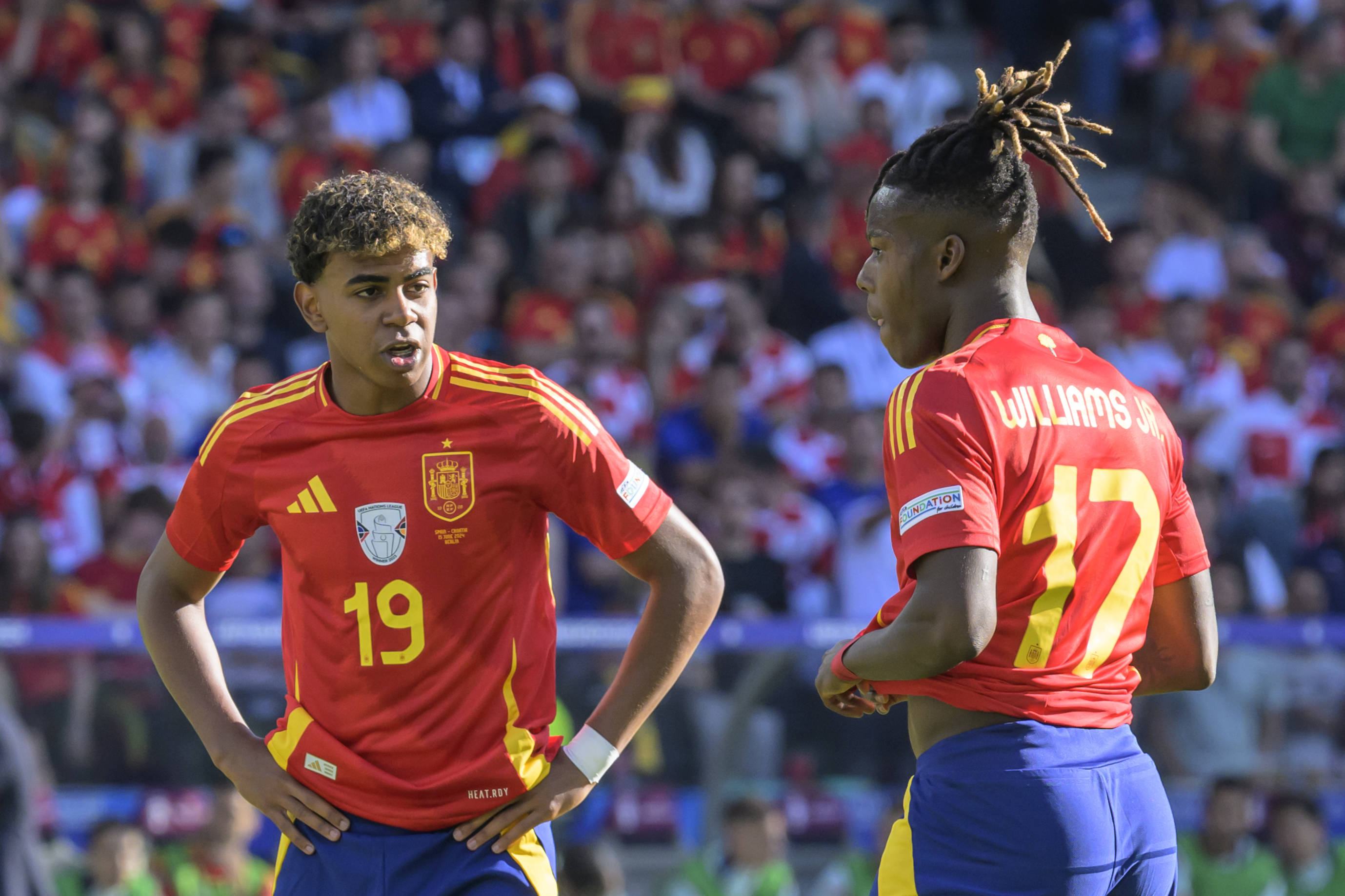 开云体育入口-西班牙队在对瑞典比赛中展现强大实力