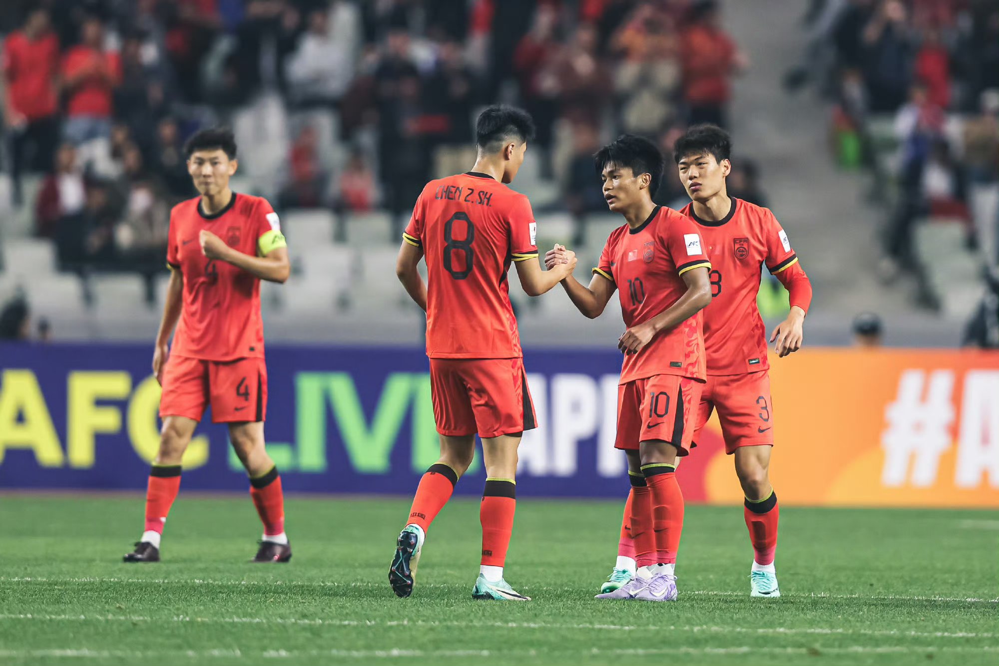 中国队在亚洲足球比赛中闯入四强 中国队在亚洲足球比赛中闯入四强