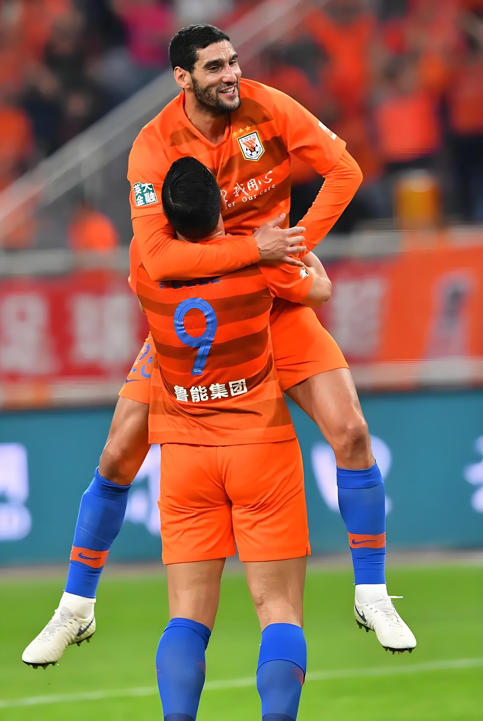 关于鲁能将迎战中国队双线赛事,全队备战在行动的信息 关于鲁能将迎战中国队双线赛事,全队备战在行动的信息