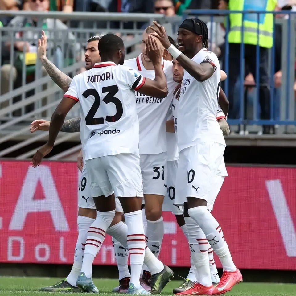 利物浦客场实现逆转，终场前力压对手