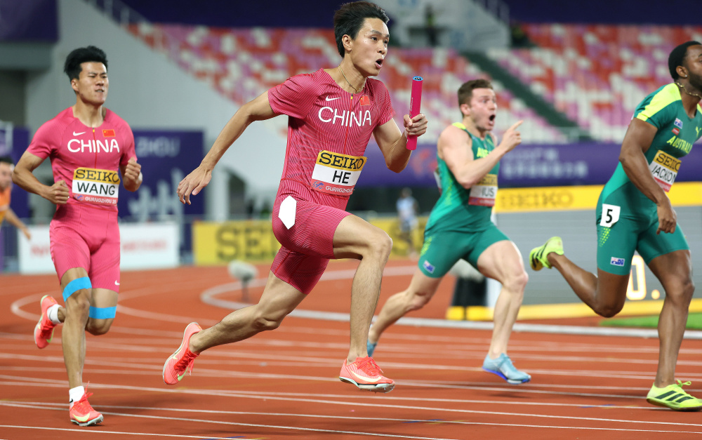 开云体育入口-田径比赛接力项目C组全面展开