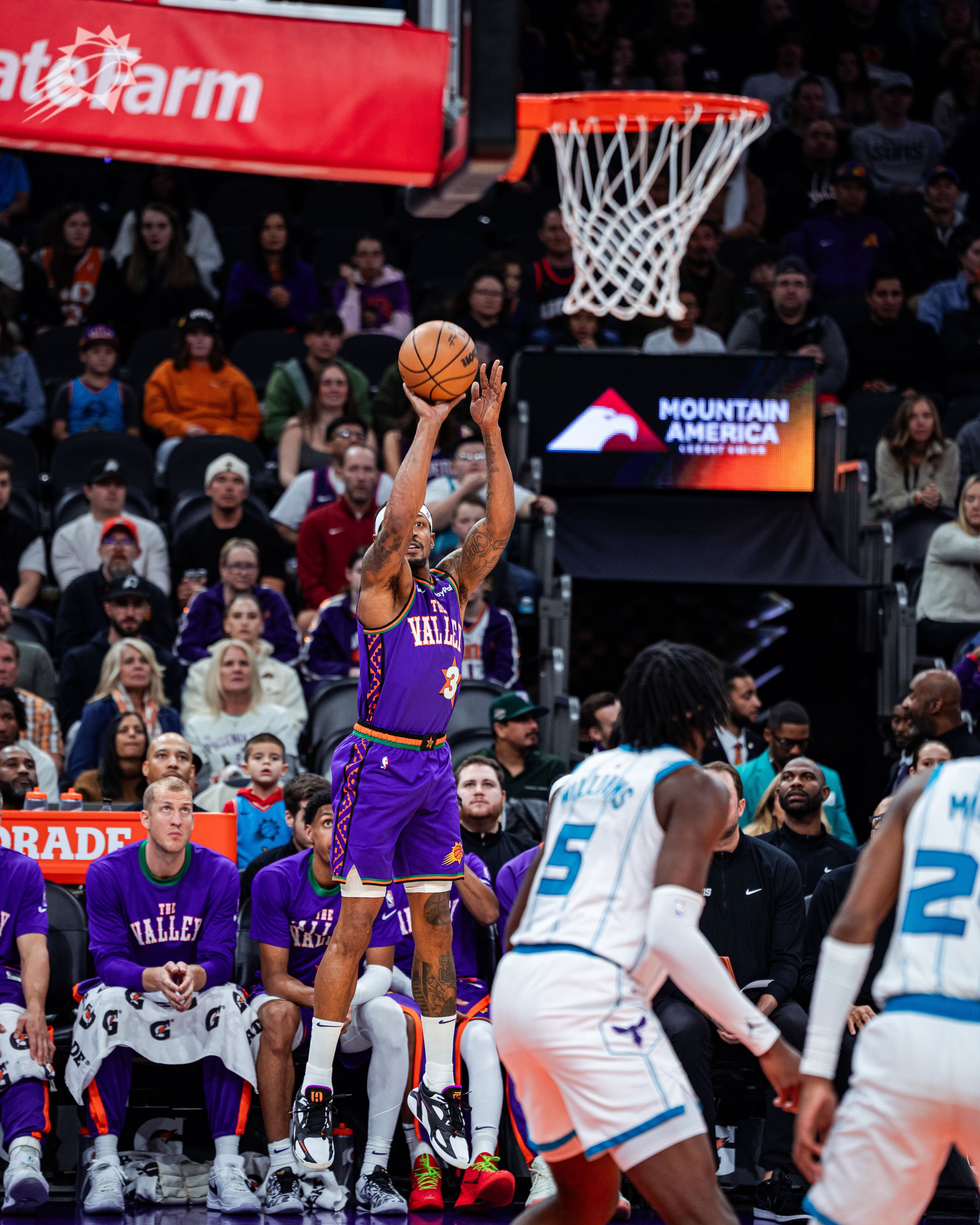 开云下载-关于夏洛特黄蜂后卫受伤，球队战力减弱的信息