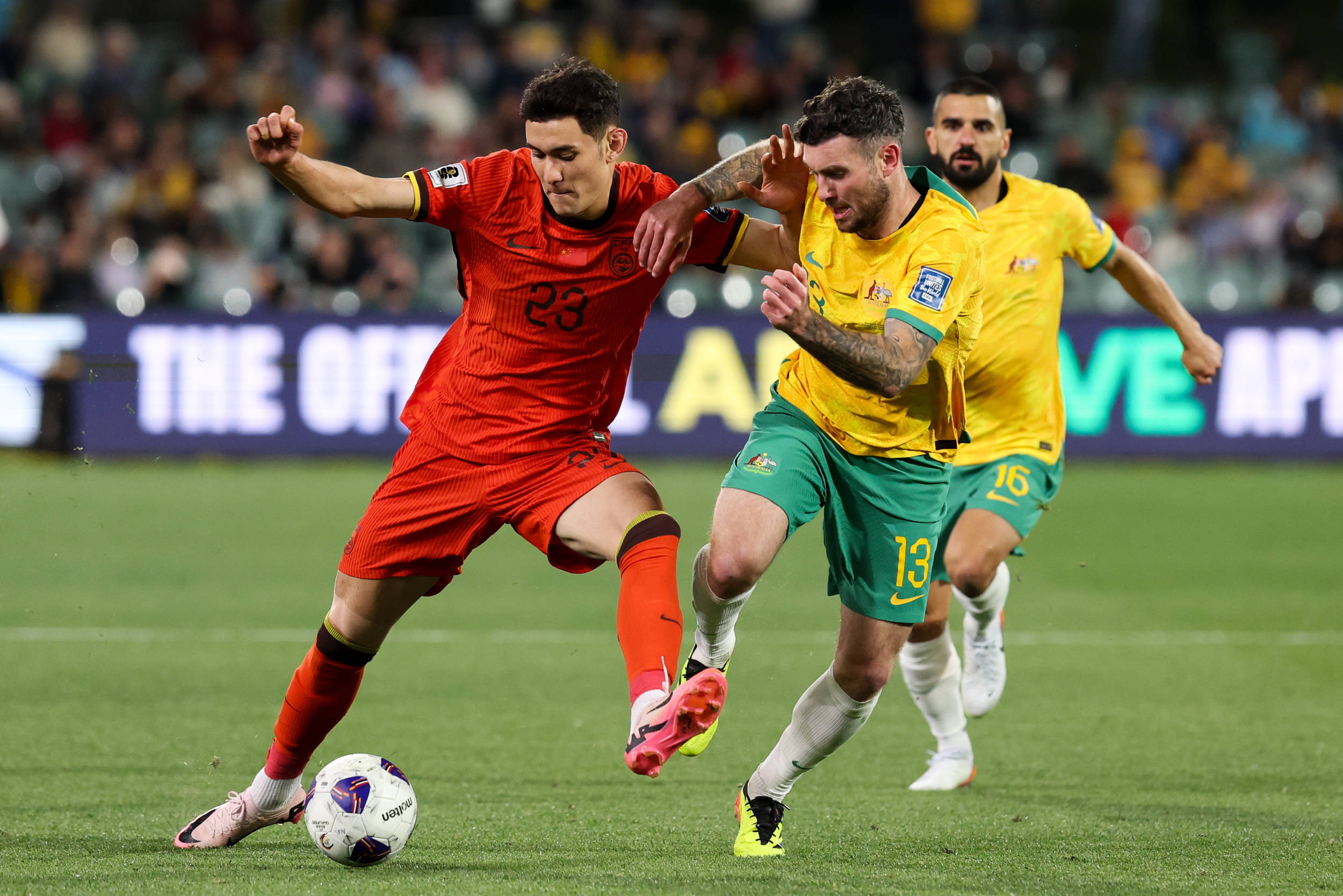 亚洲球队备战洲际比赛，向国际豪强挑战