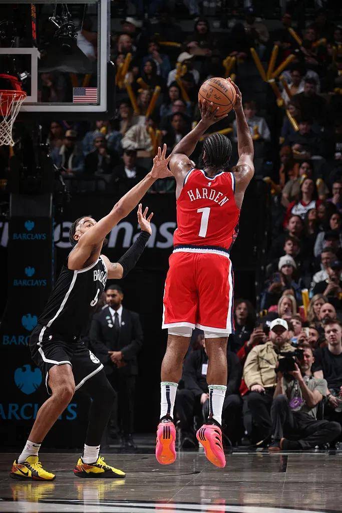 开云体育平台APP-火箭大胜鹈鹕，哈登三分开火的简单介绍