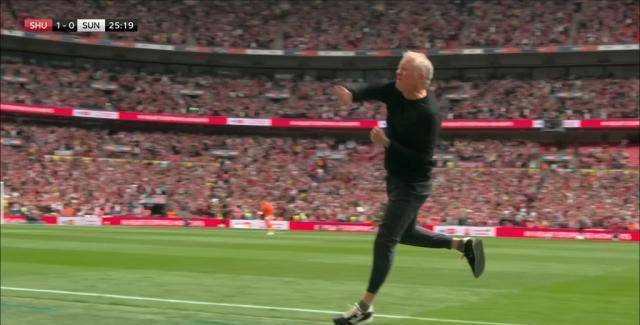 谢菲联主场逆转获胜,保级前景一片光明 谢菲联主场逆转获胜,保级前景一片光明