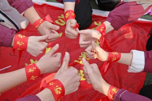 福建华阳队士气高昂,备战迎接新挑战的简单介绍 福建华阳队士气高昂,备战迎接新挑战的简单介绍