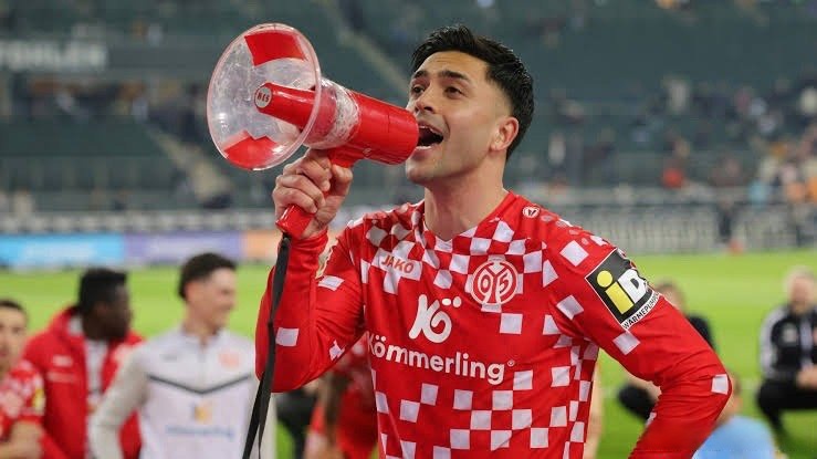 法兰克福客场大胜门兴,豪取联赛三连胜的简单介绍 法兰克福客场大胜门兴,豪取联赛三连胜的简单介绍