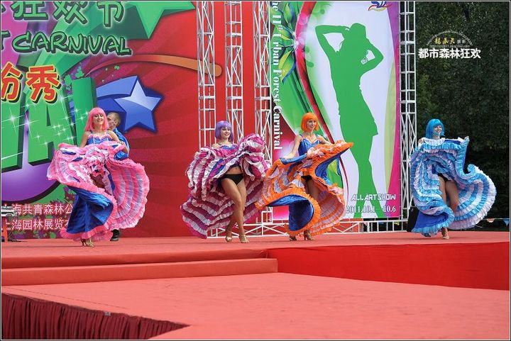 钢琴演奏家运动员竞技,激情奔放 钢琴演奏家运动员竞技,激情奔放