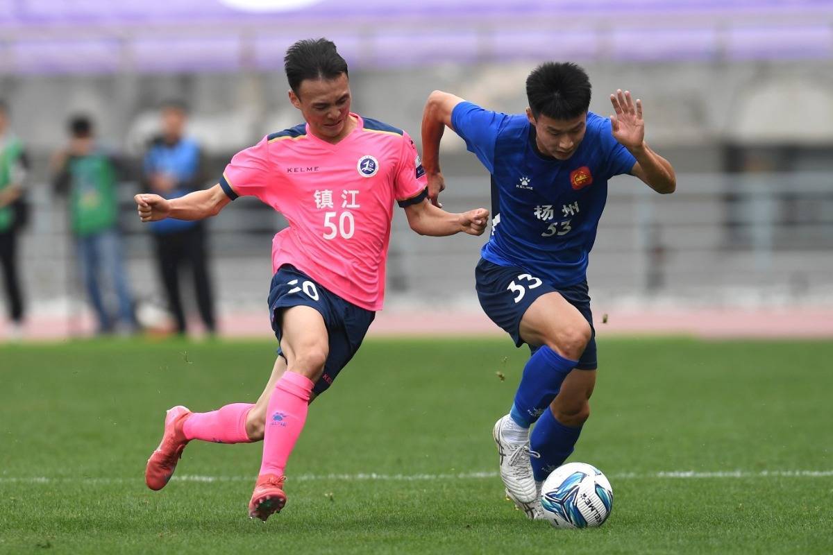 开云体育平台APP-一战成名，国内足球世纪对决火爆开赛