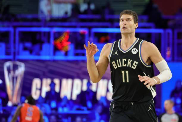 开云平台-关于密尔沃基雄鹿队主帅因技战术失误遭到弃用的信息