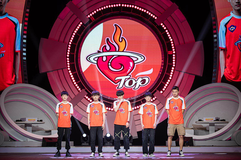 紧凑节奏!比赛中双方你来我往 紧凑节奏!比赛中双方你来我往