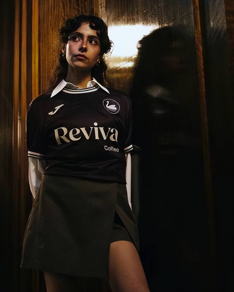 开云体育入口-包含斯旺西遗憾告负，客场失利再次抑郁球队前行的词条