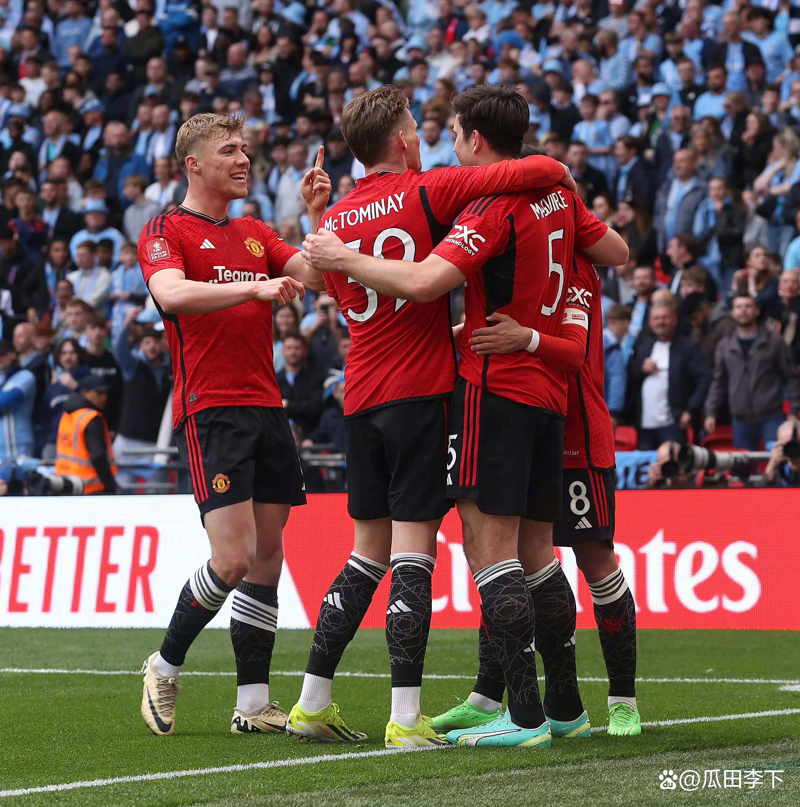 半神半魔！欧洲足球比赛舞台上的巅峰对决