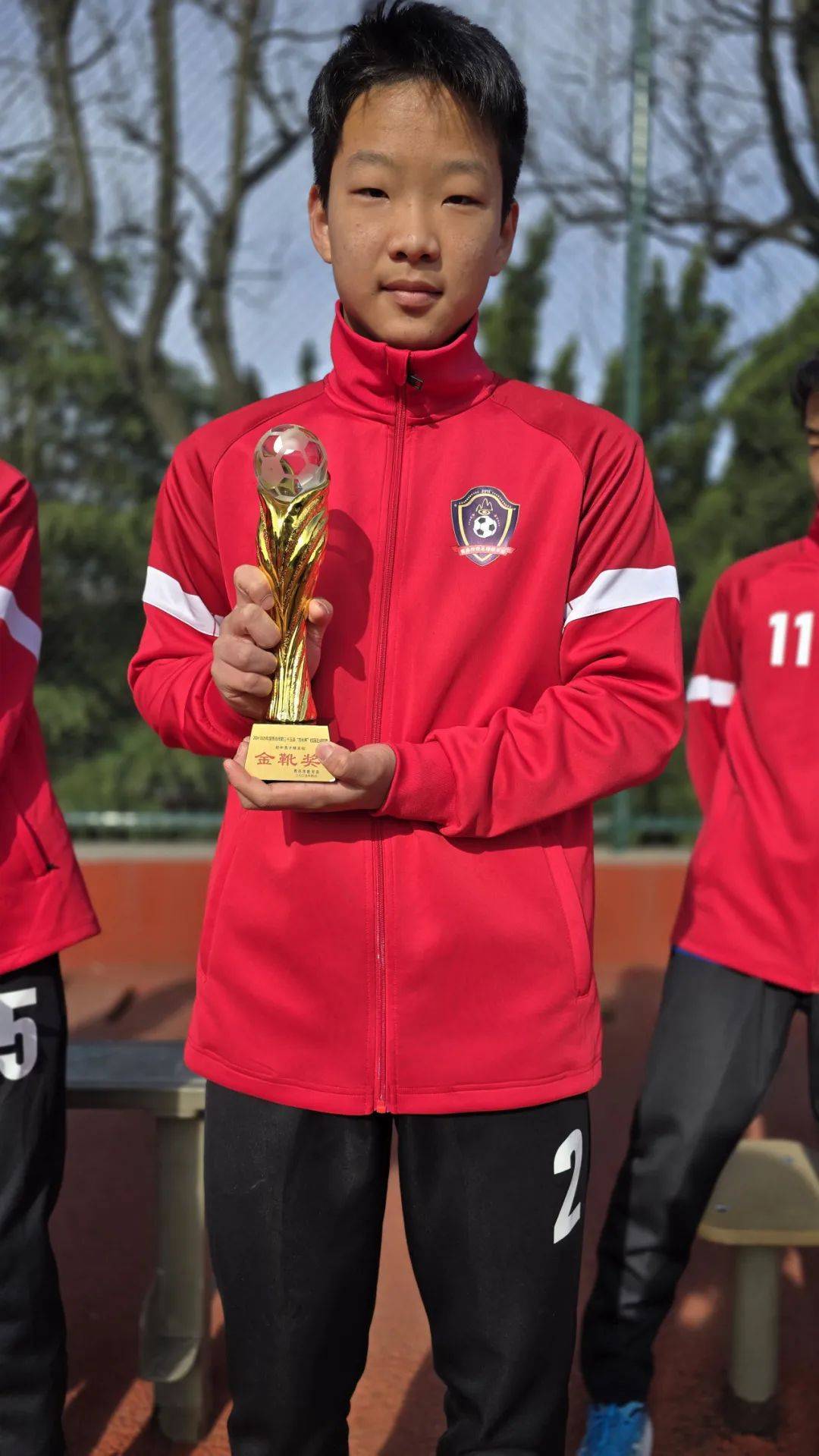 开云体育APP下载-运动员心系国家荣誉，奋力拼搏斩金