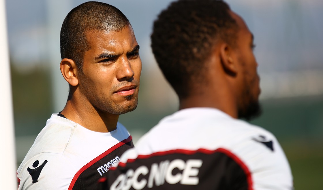 亚眠成功逆转战胜对手，瞄准法甲前八的简单介绍