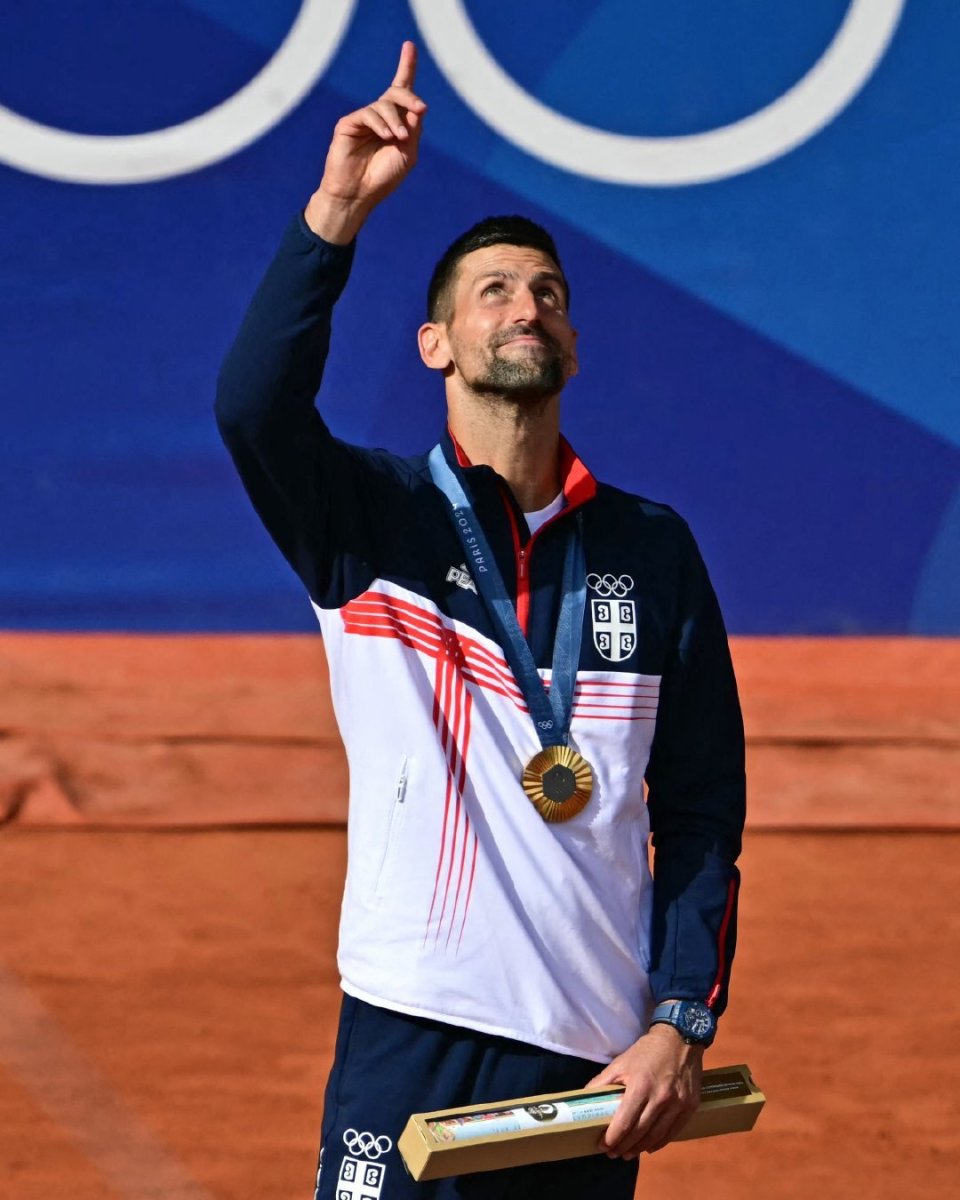 意大利游泳冠军再次封神，夺得金牌