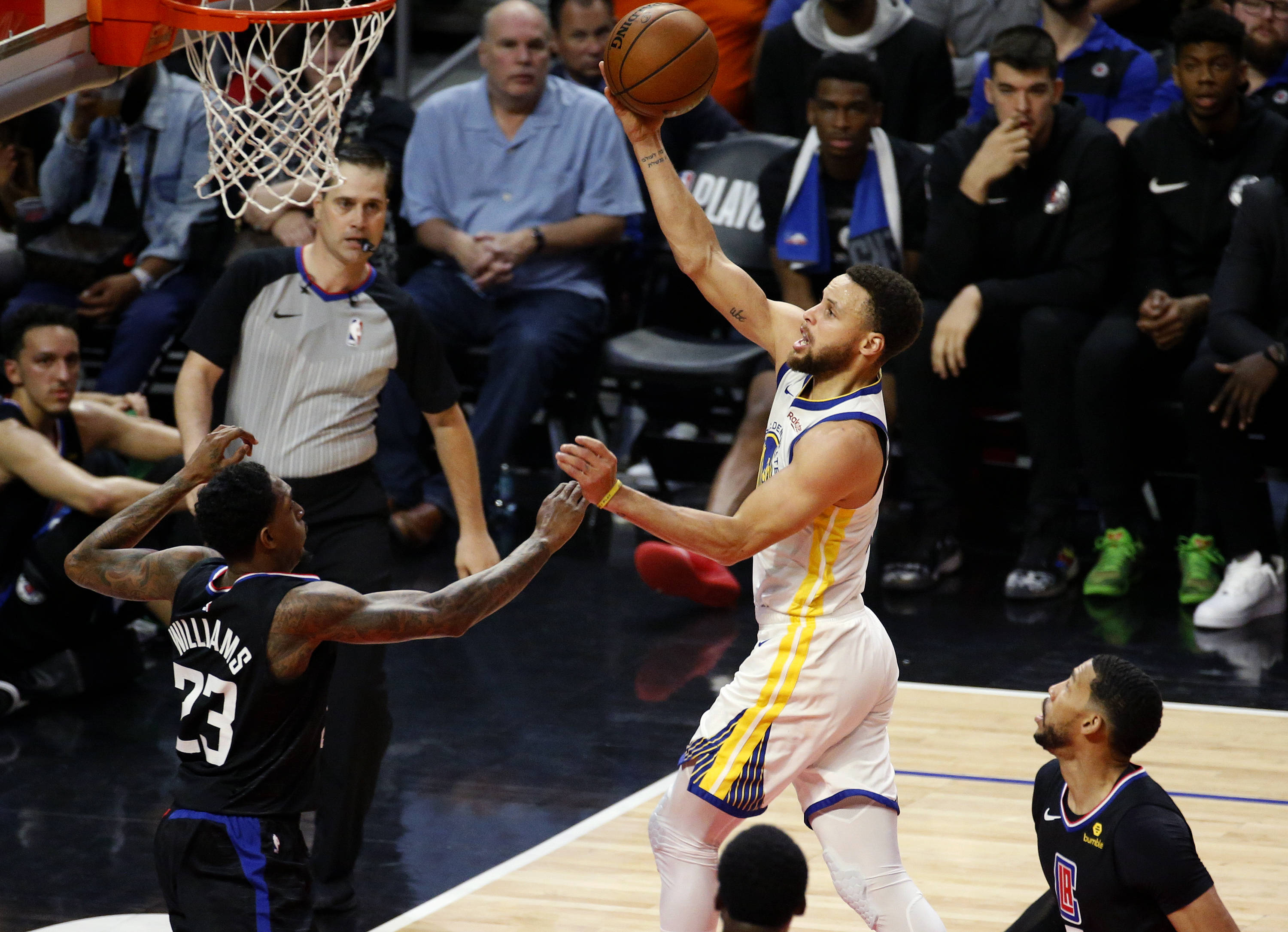 勇士队伤病潮，库里谈困境，球队寻找突破