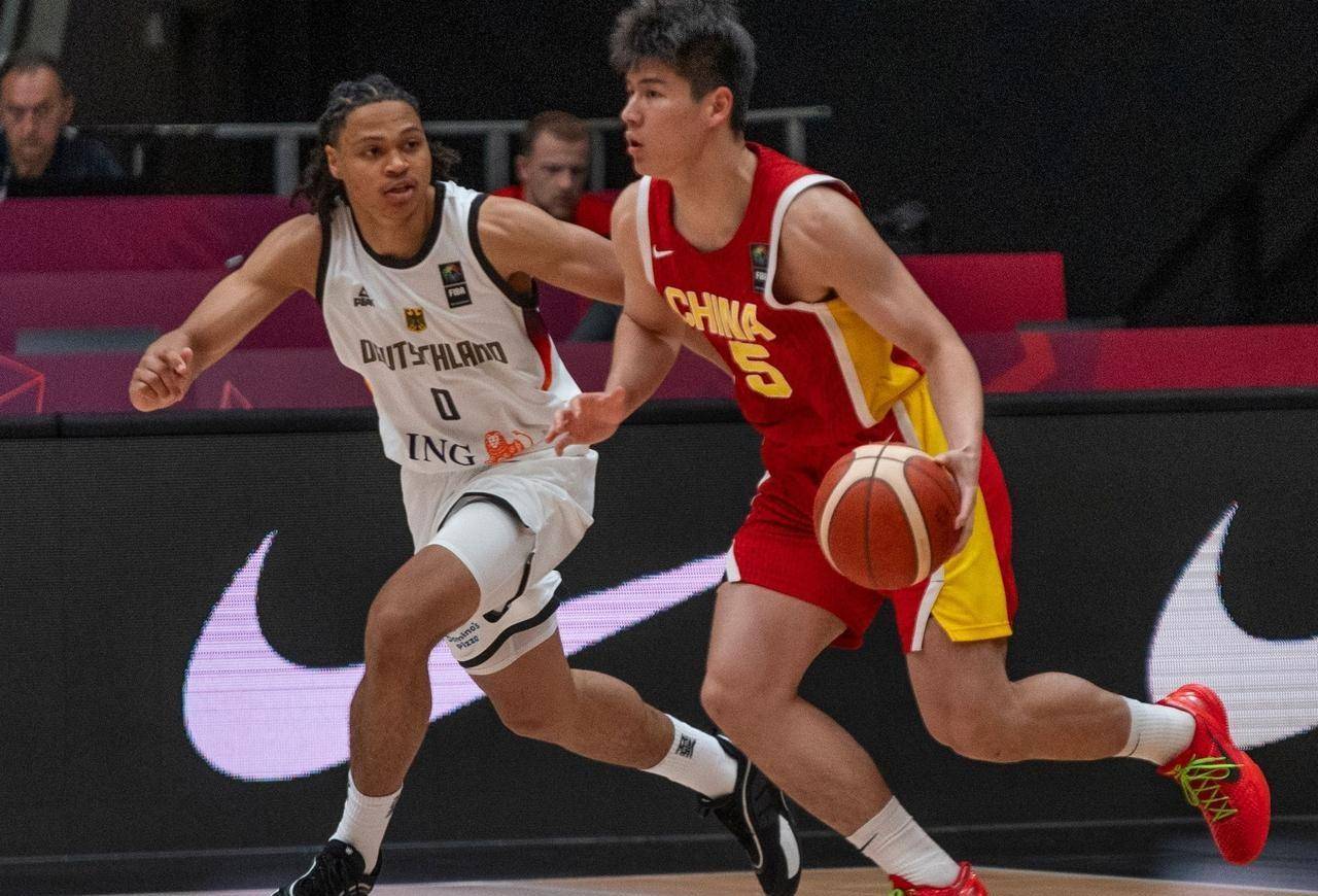 开云体育在线-小将表现亮眼，助球队逆转取胜