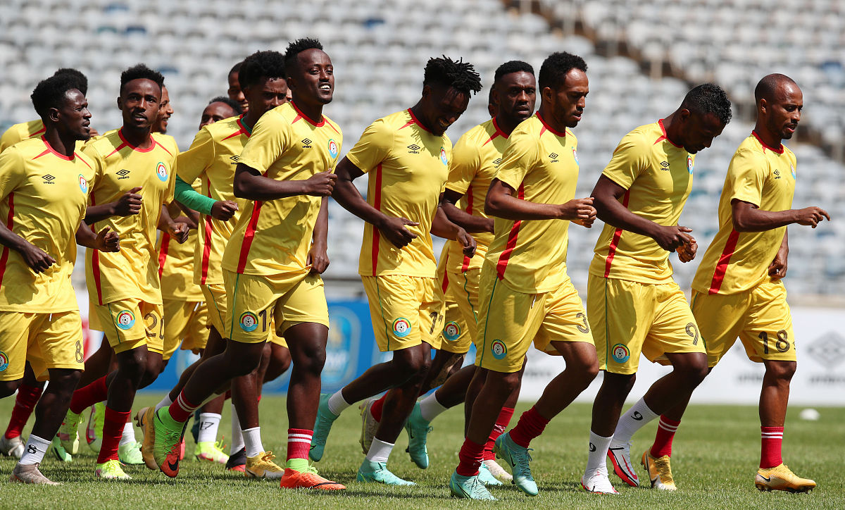 非洲杯半决赛，尼日利亚队晋级决赛