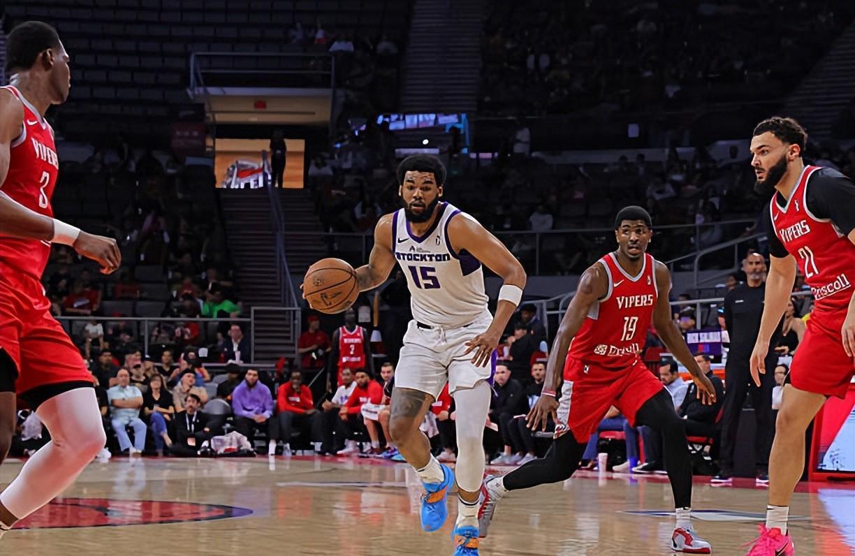 开云体育下载-包含惊艳表现！新秀连续砍分，倾倒球迷的词条