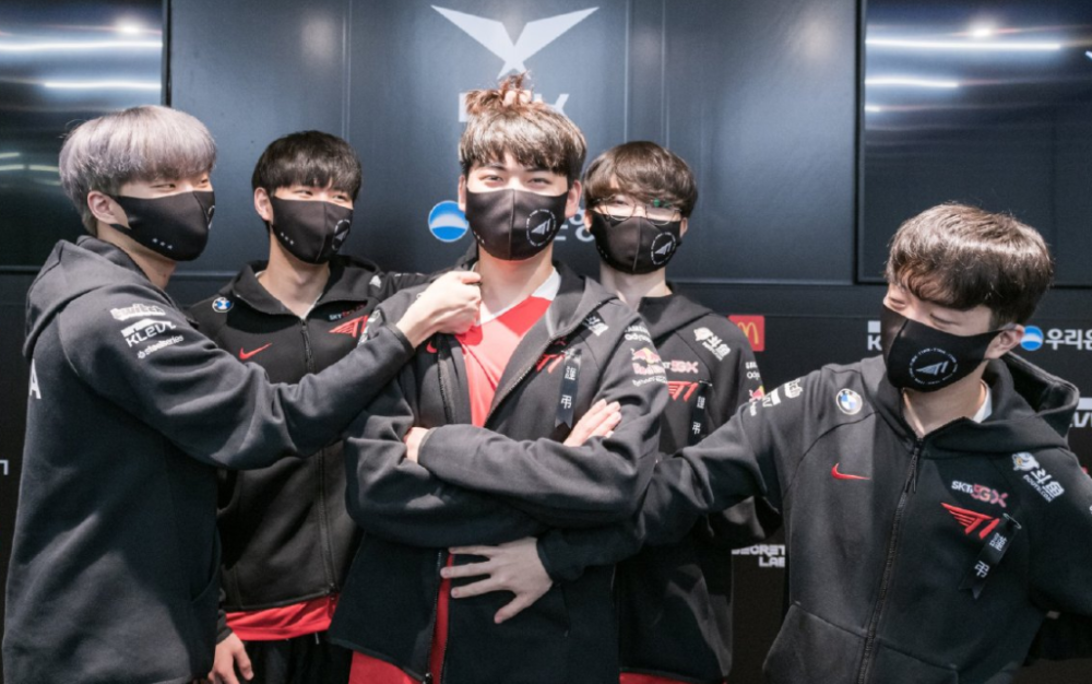 TSM碾压LGD，Uzi线上压制力十足焦点之战半决赛，让粉丝疯狂欢呼的简单介绍