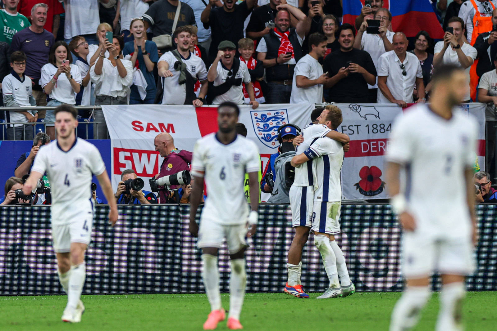 英格兰队在欧洲杯中击败瑞士晋级