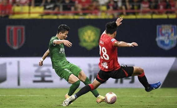 开云体育-河南建业队主场逼平北京中赫国安，挑战前六