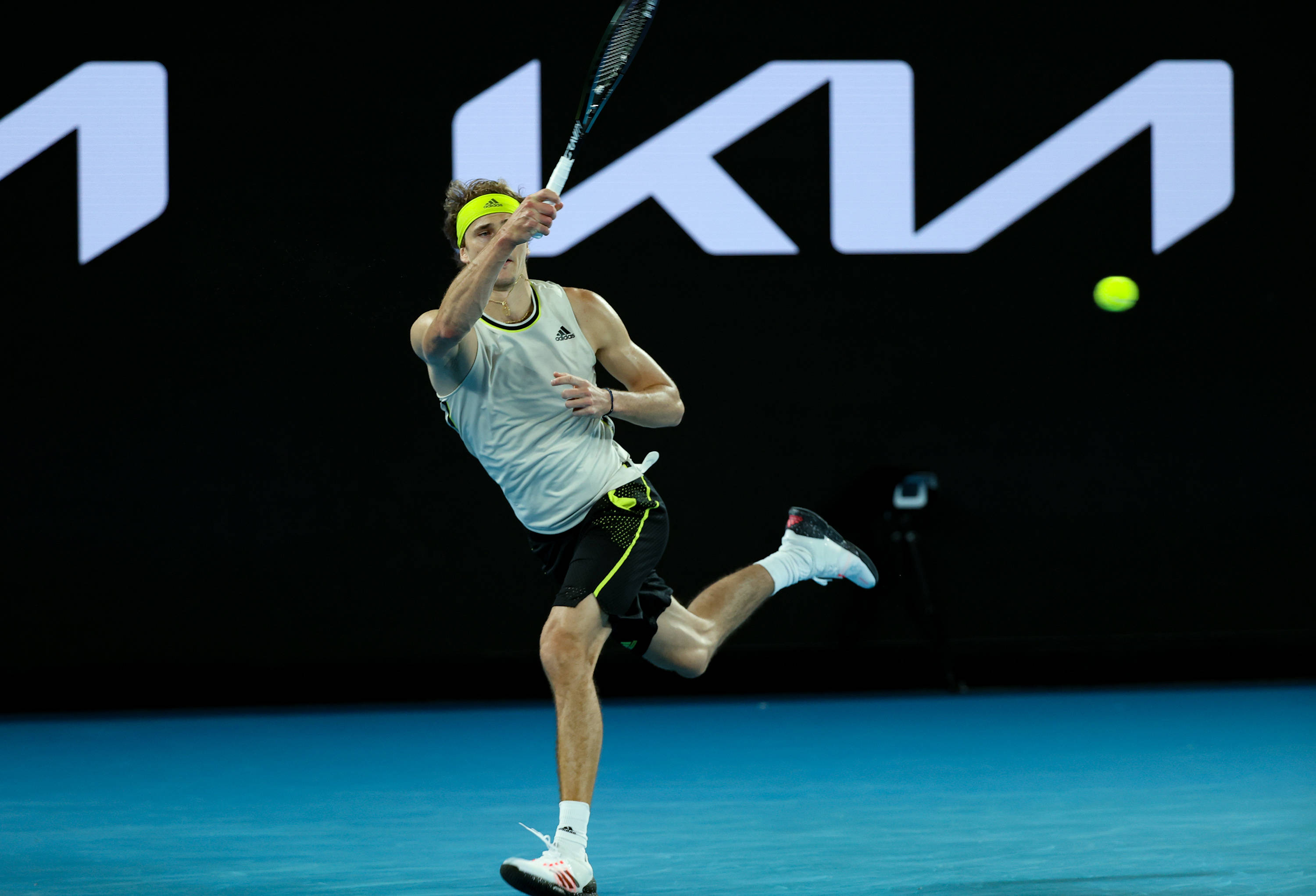 关于澳网翻盘法网,兹维列夫高光表现的信息 关于澳网翻盘法网,兹维列夫高光表现的信息