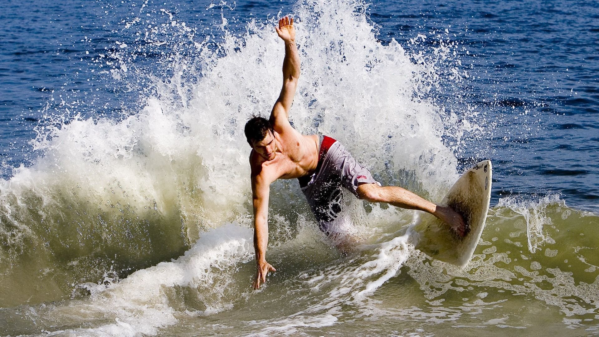 开云体育在线-冰火对决，萨博尼斯执掌节奏权杖，范弗利特淬炼致命锋刃